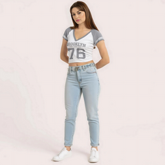 Women's Brooklyn '76 Graphic Crop Top – Sporty V-Neck Tee