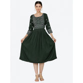 Generic Women's Casual Rayon 3-4th Sleeves Kurti (Green)