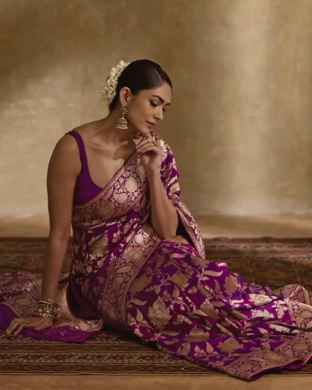 Ksa Banarasi Soft Silk RIN101 50176 Silk Sarees Bollywood Collections Wholesale Banarasi Silk Sarees MRUNAL THAKUR Manufacturer