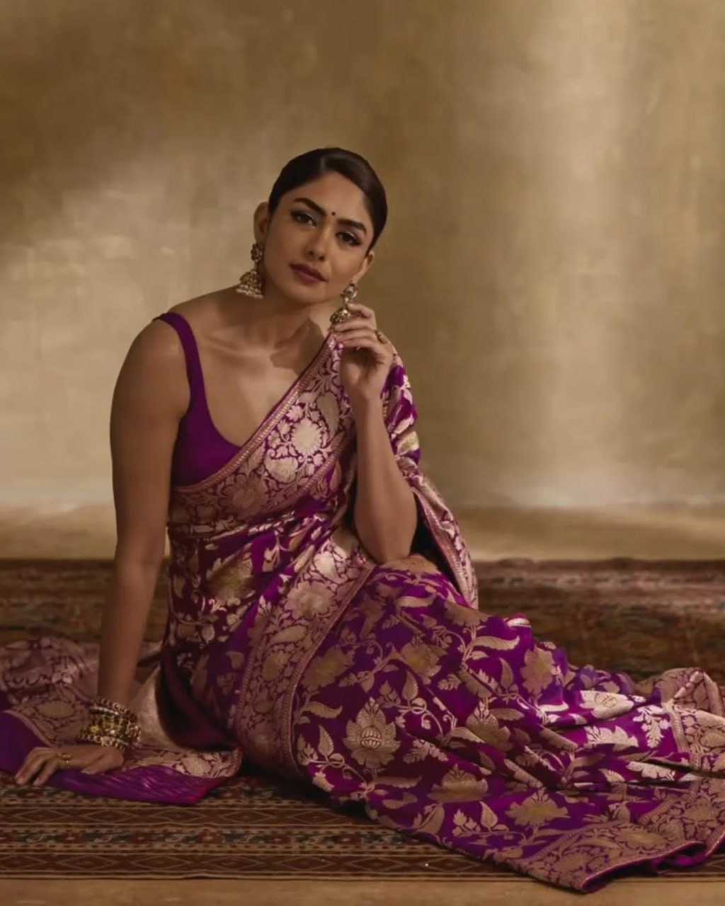 Ksa Banarasi Soft Silk RIN101 50176 Silk Sarees Bollywood Collections Wholesale Banarasi Silk Sarees MRUNAL THAKUR Manufacturer