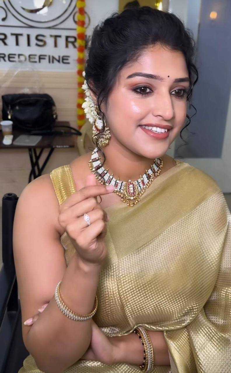 ksa Tissue Silk KESH572 818 Silk Sarees Bollywood Collections Wholesale Banarasi Silk Sarees Fancy Silk Sarees Nayanthara Manufacturer