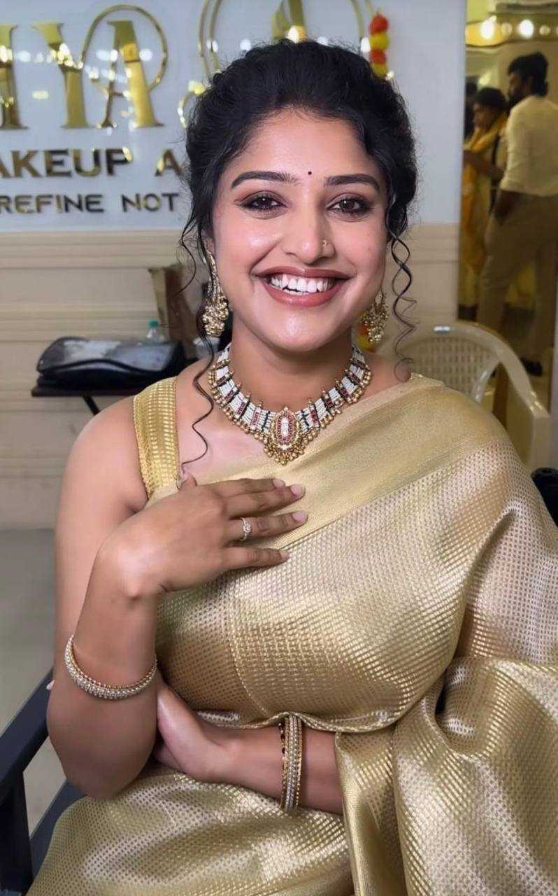 ksa Tissue Silk KESH572 818 Silk Sarees Bollywood Collections Wholesale Banarasi Silk Sarees Fancy Silk Sarees Nayanthara Manufacturer